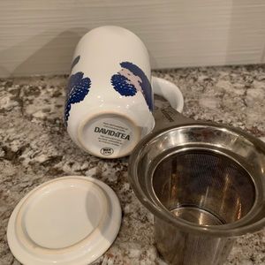 David’s tea mug with steeper